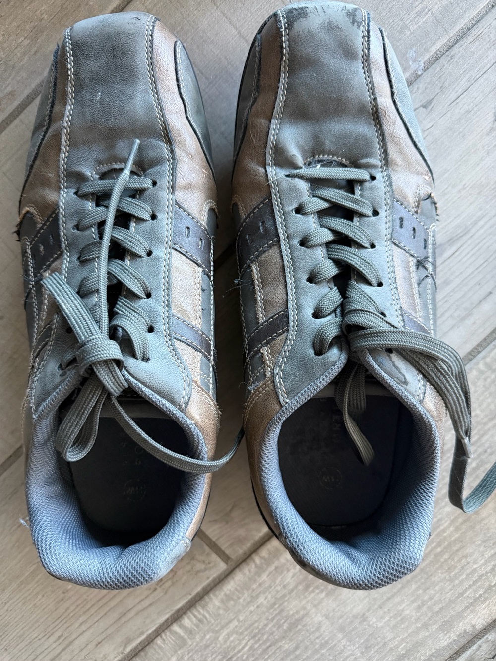 Perry Ellis Portfolio Men's Casual Lace-Up Sneakers in Gray and Brown